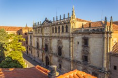 alcala-henares-fachada-universidad