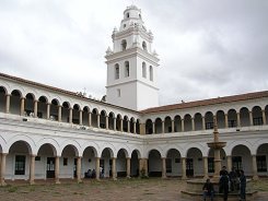 universidad_mayor_real_y_pontificia_de_san_francisco_xavier_de_chuquisaca1