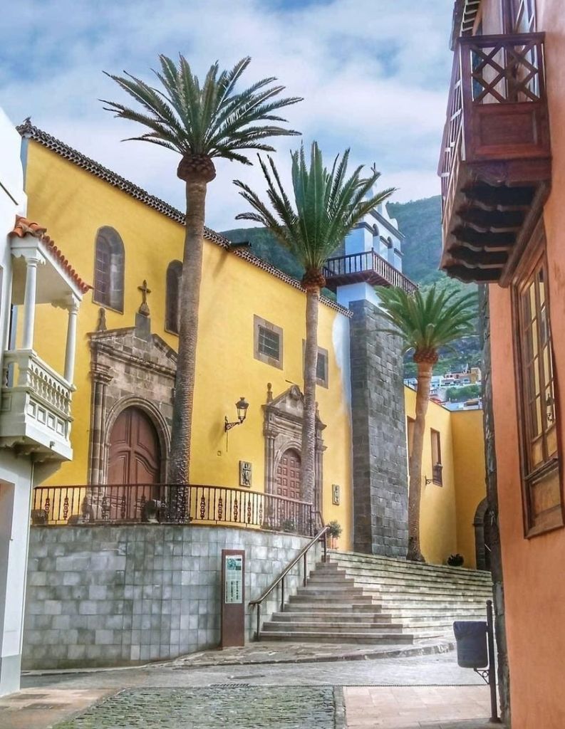 La imagen tiene un atributo ALT vacío; su nombre de archivo es garachico.jpg