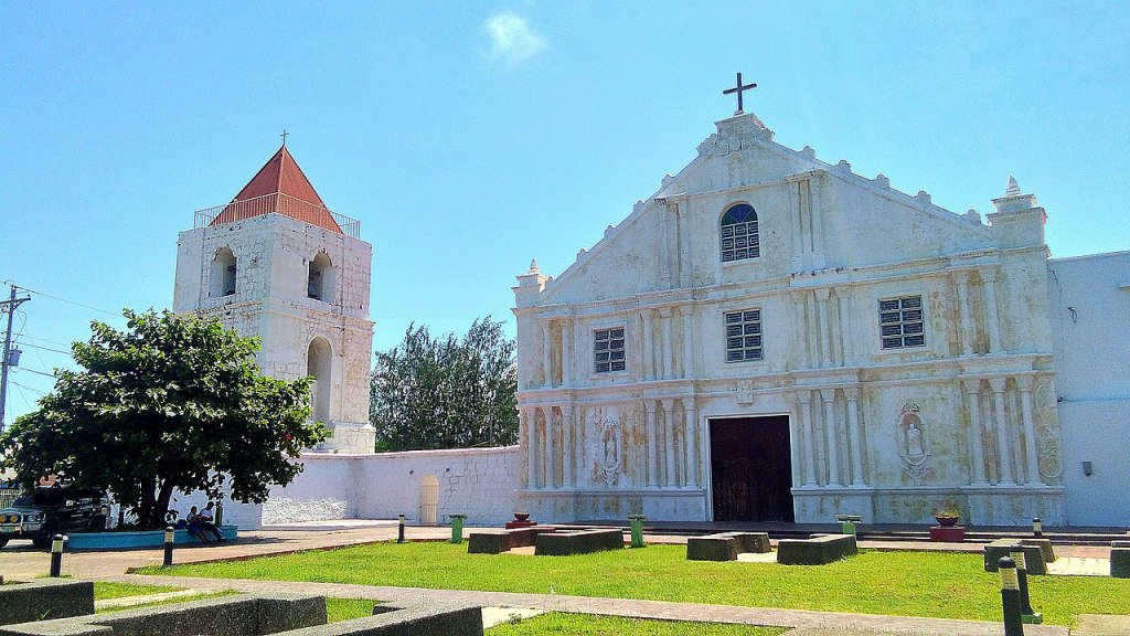 La imagen tiene un atributo ALT vacío; su nombre de archivo es the_immaculate_conception_church_of_guiuan_in_2019.jpg